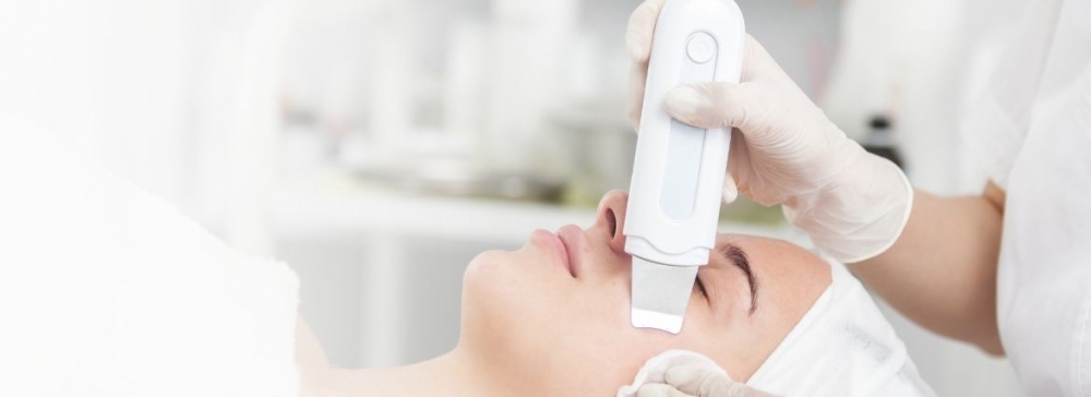 Jak dbać o sk&oacute;rę po peelingu kawitacyjnym, aby utrzymać efekt jak najdłużej?