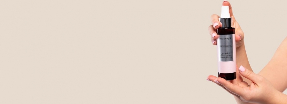 Mgiełka do ciała &ndash; jak działa i jak ją stosować, by zapach był trwały?