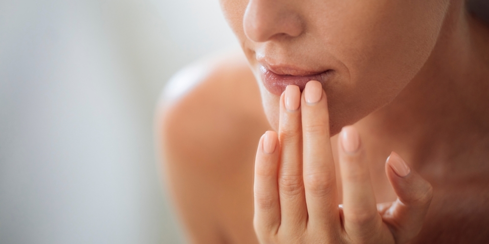 Peeling do ust – czy naprawdę go potrzebujesz? Sprawdź!